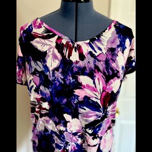 Simply Vera Floral Tee-Size 0X